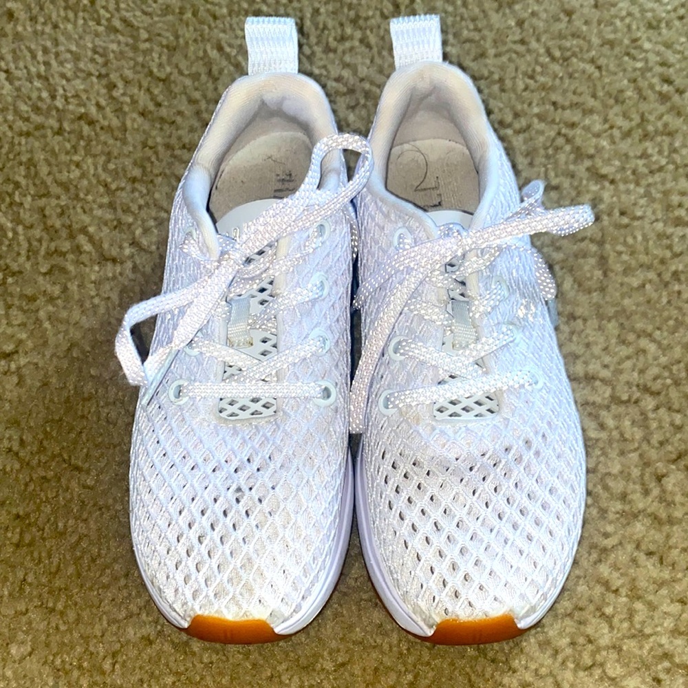 Gym shoes